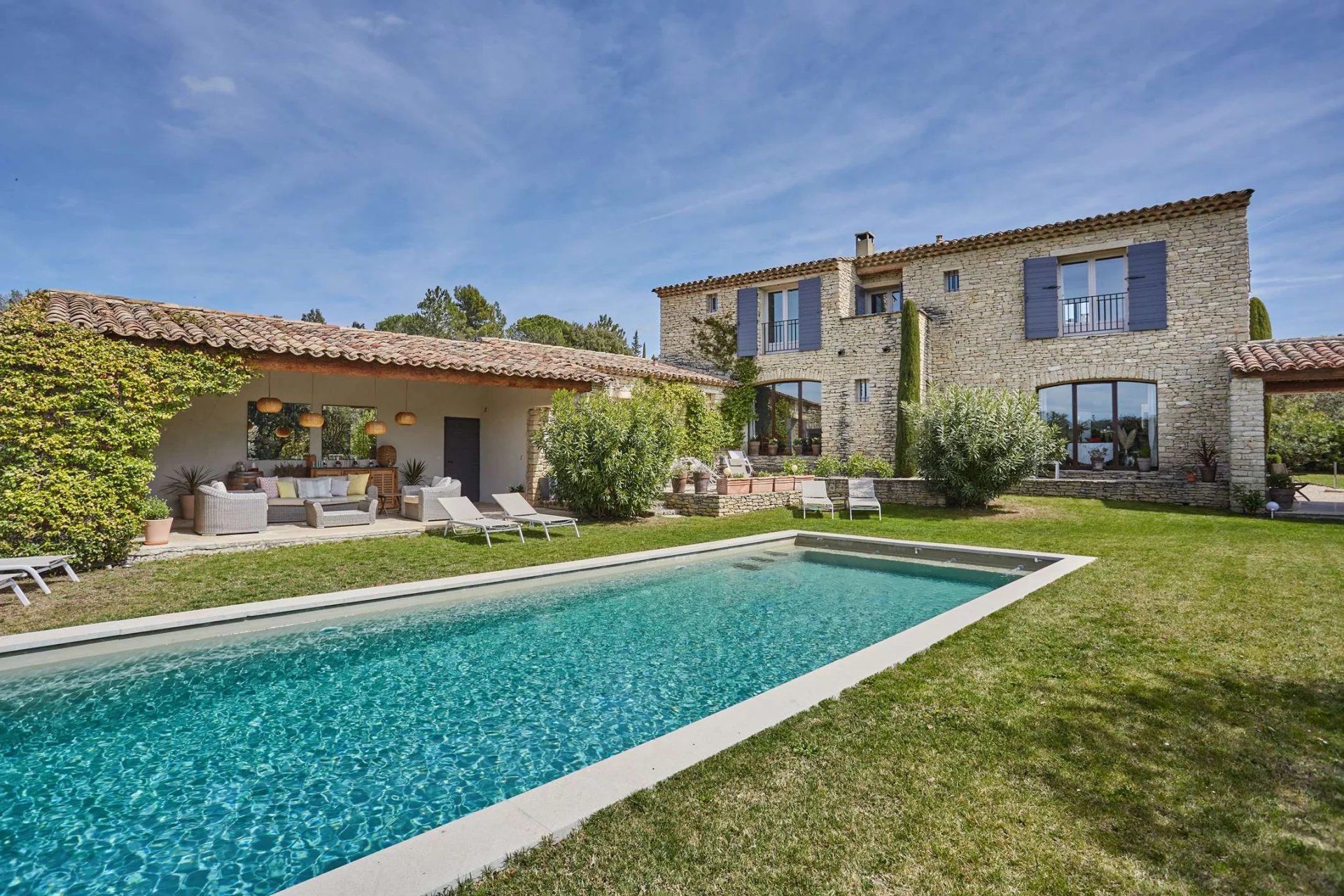 Actualité - Daniel Féau Provence lance sa location saisonnière